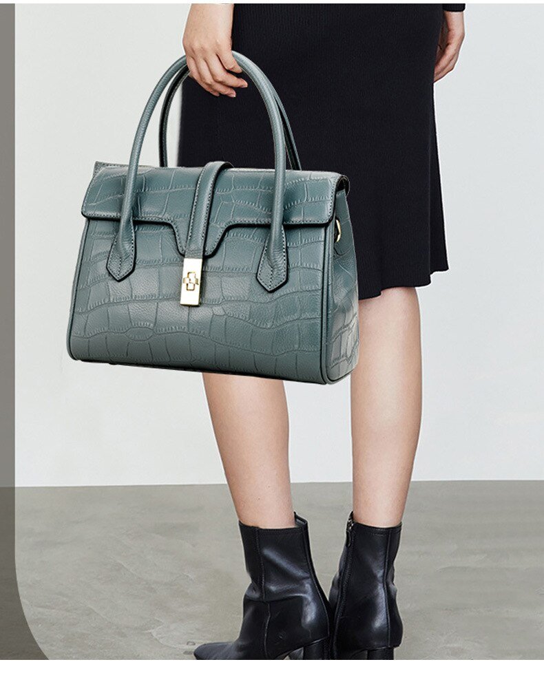 The Chic & Sleek