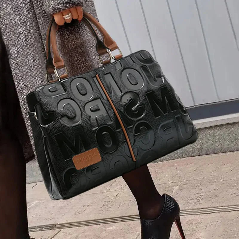 Luxury Black Leather Handbag – Elegant & Spacious Everyday Bag